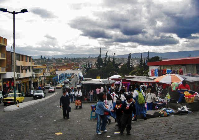 Sederet Pasar Tradisional Para Masyarakat di Ekuador